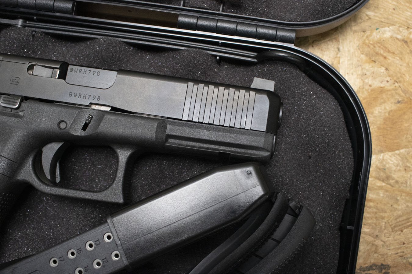 GLOCK 17 Gen5 MOS 9mm Police Trade-In Pistol with Two Magazines (Good Condition)
